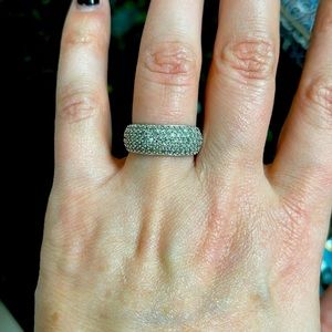 10k white gold Diamond ring